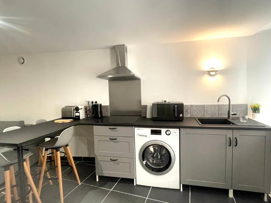 Grand T2 Rue Simeon Gouet Appartement Vienne  Buitenkant foto