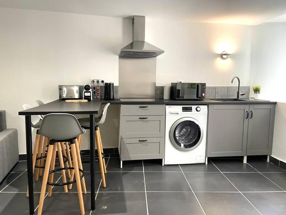 Grand T2 Rue Simeon Gouet Appartement Vienne  Buitenkant foto